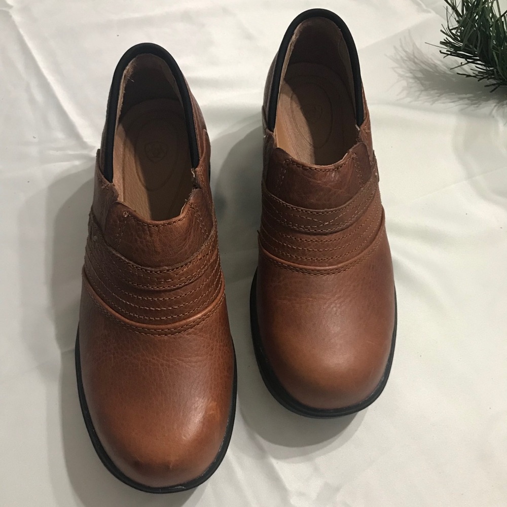 SUPER NICE ARIAT Safety toe clogs